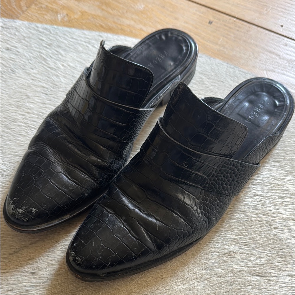 Freda Salvador Black Crocodile Pattern Slip-On Shoes